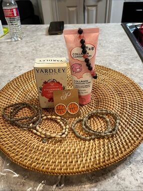 Collagen Cleansing Foam - Pink Tube a little bit of everything